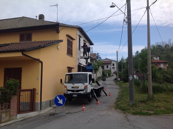 Isolamento casa. Insufflaggio muri perimetrali. Cerrina Monferrato, Alessandria.
