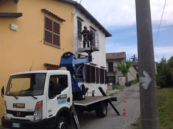 Isolamento casa. Insufflaggio muri perimetrali. Cerrina Monferrato, Alessandria.