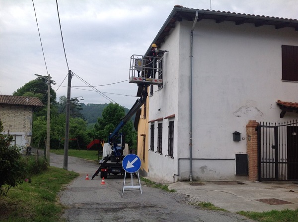 Isolamento casa. Insufflaggio muri perimetrali. Cerrina Monferrato, Alessandria.