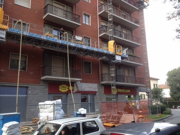 Isolamento condominio. Insufflaggio muri perimetrali. Acqui Terme, Alessandria.