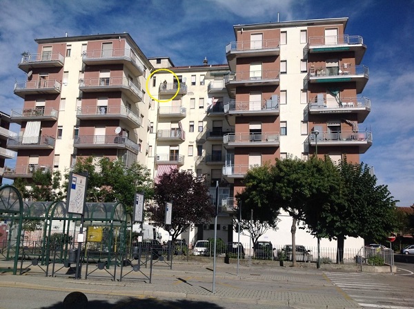 Isolamento condominio. Insufflaggio muri perimetrali. Nizza Monferrato, Asti.