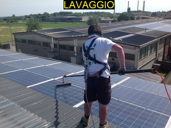 Fotovoltaico manutenzione, pulizia. Turbigo, Milano.