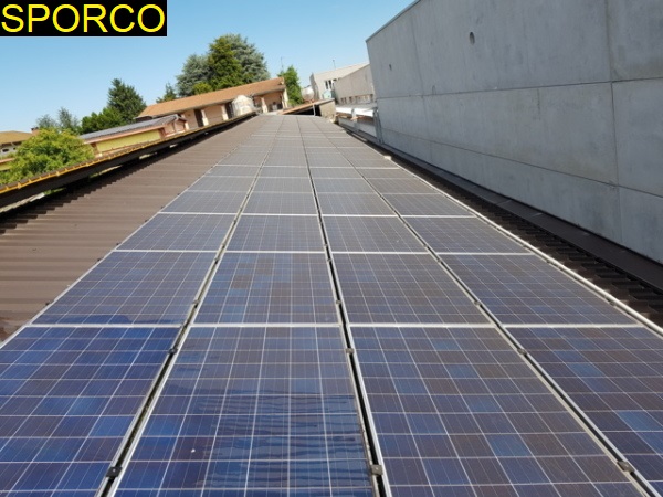 Fotovoltaico manutenzione, pulizia. Ozzero, Milano.